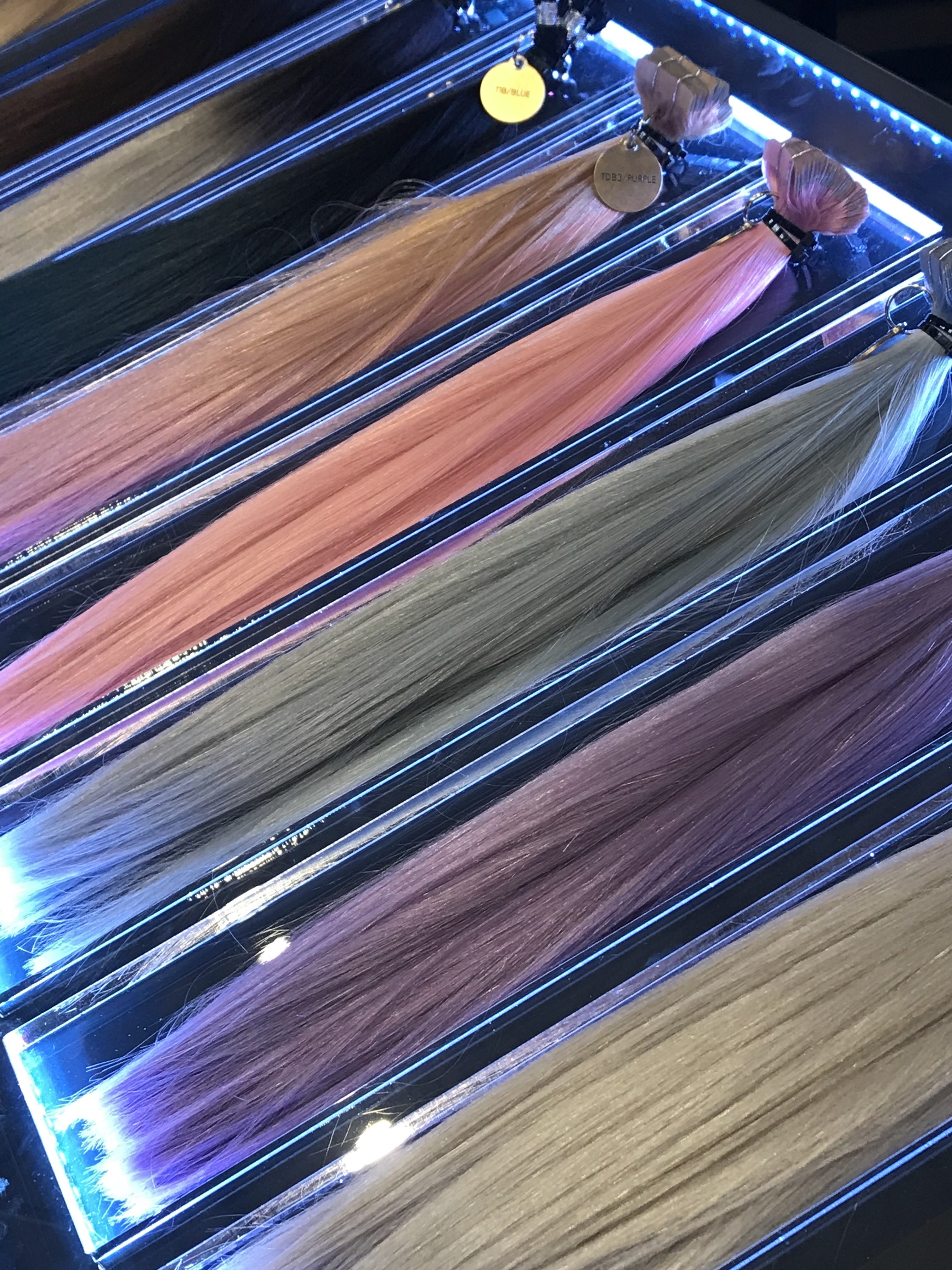 Colour ranges of hair extensions